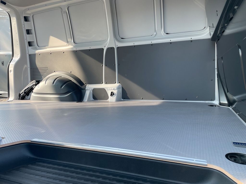 Volkswagen T6 Transporter 2024