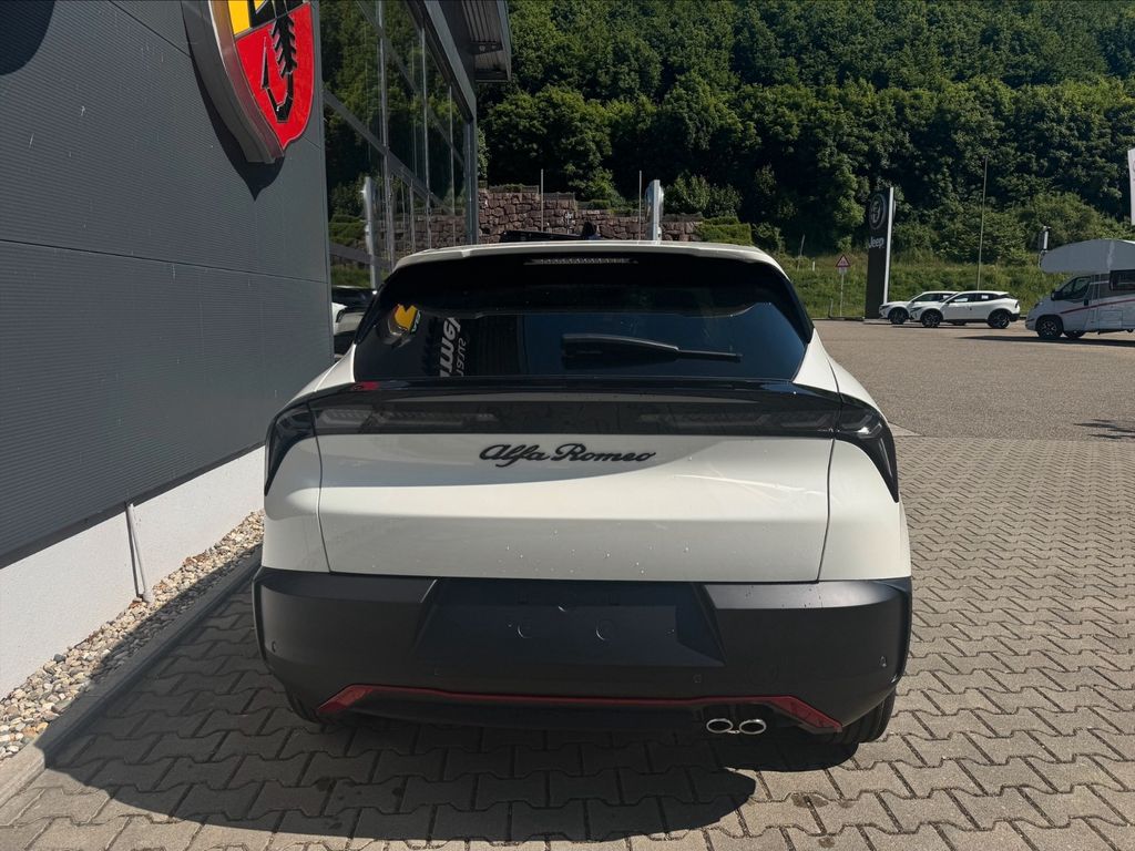 Alfa Romeo Junior 2025