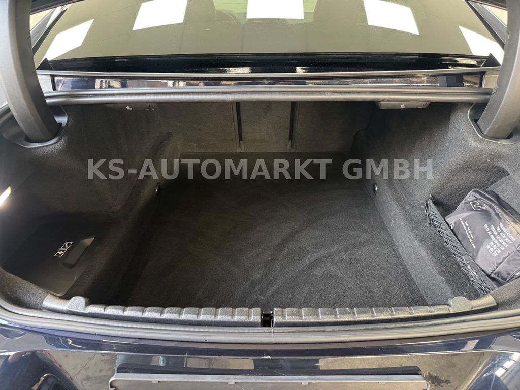 BMW M850 2021
