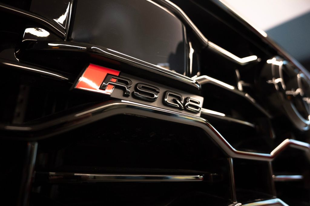 Audi RSQ8 2024