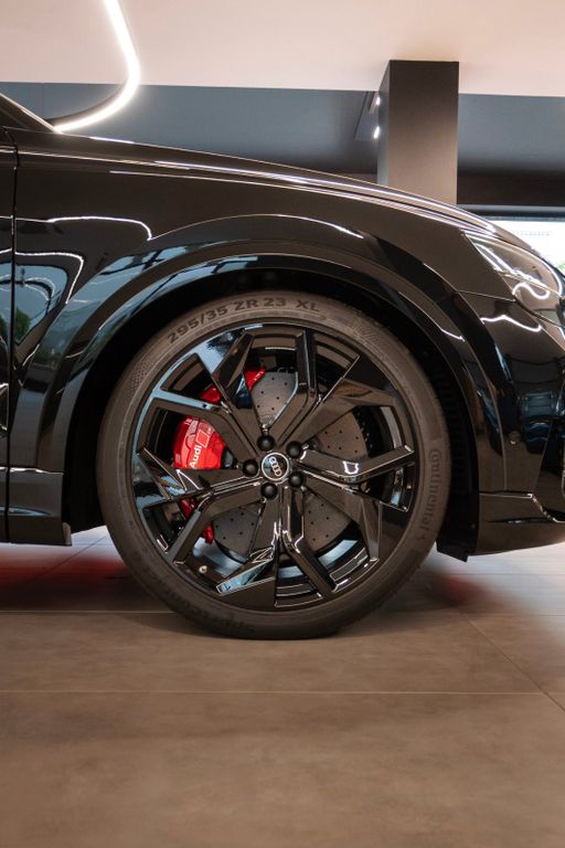 Audi RSQ8 2024