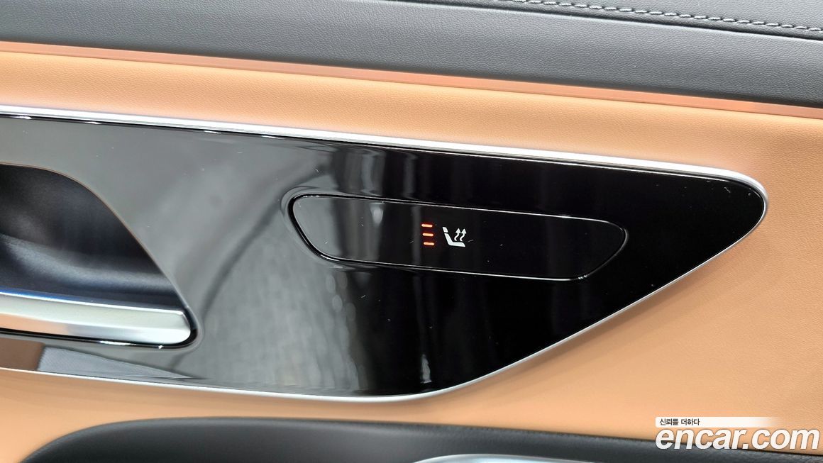 Mercedes-Benz E-Class 2025