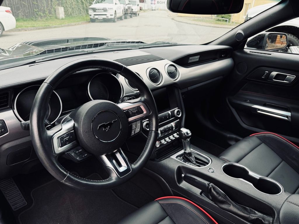 Ford Mustang 2019