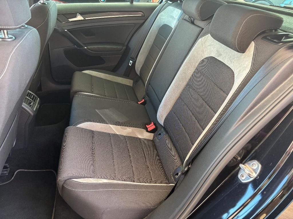 Volkswagen Golf 2016