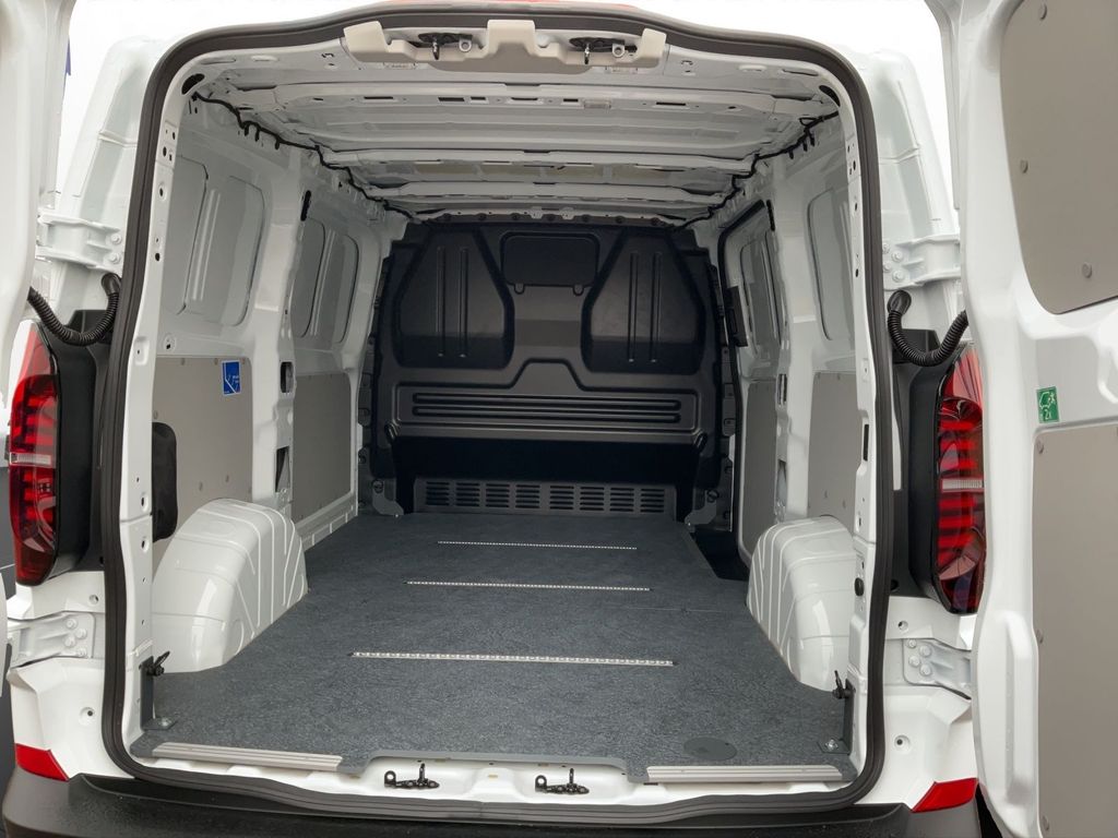 Volkswagen T7 Transporter