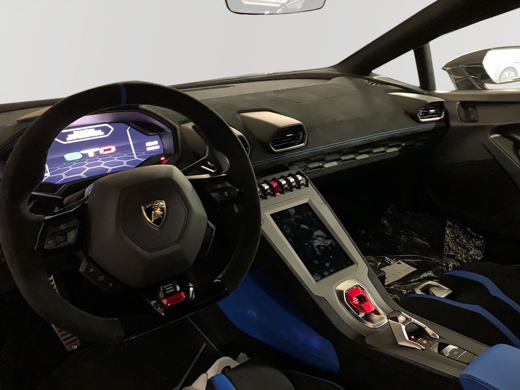 Lamborghini Huracán 2023