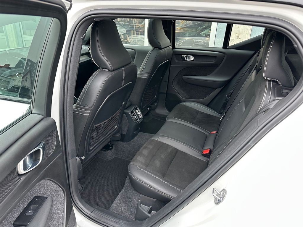 Volvo XC40 2021