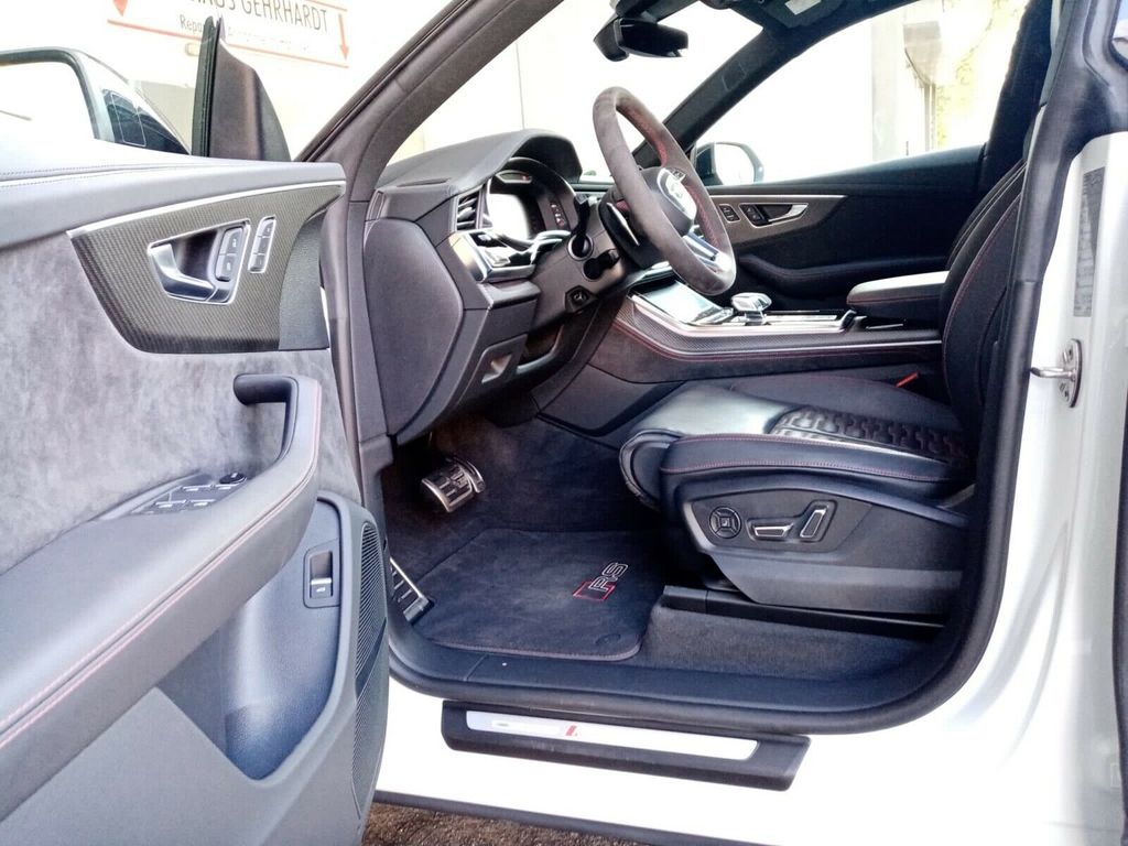 Audi RSQ8 2021