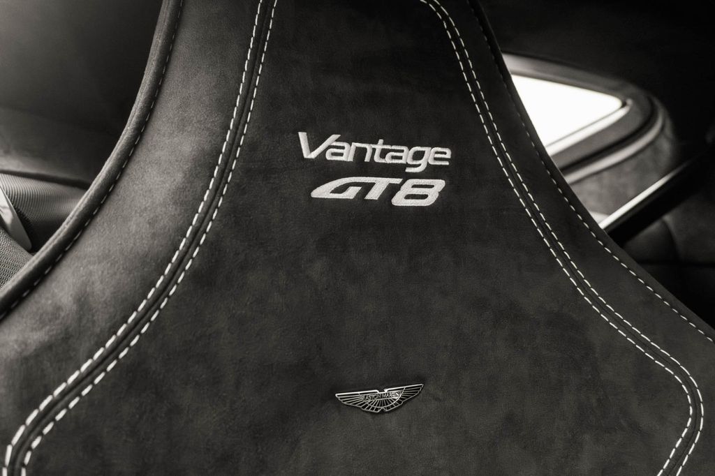 Aston Martin V8 Vantage