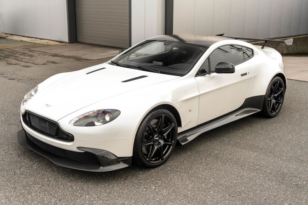 Aston Martin V8 Vantage