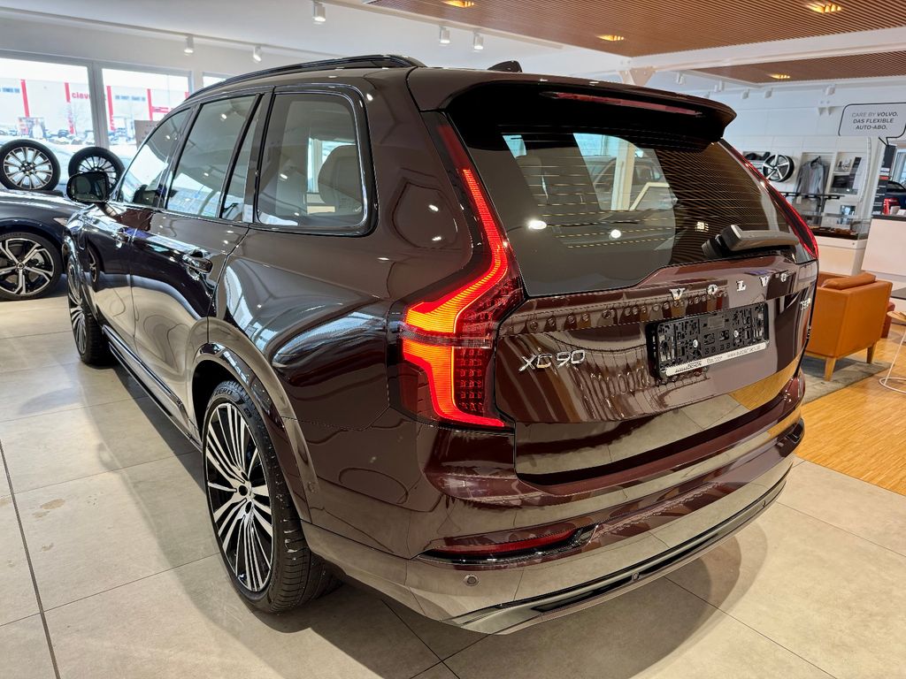Volvo XC90 2025