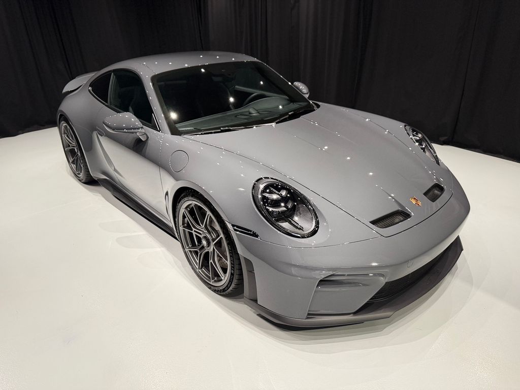 Porsche 992 2025