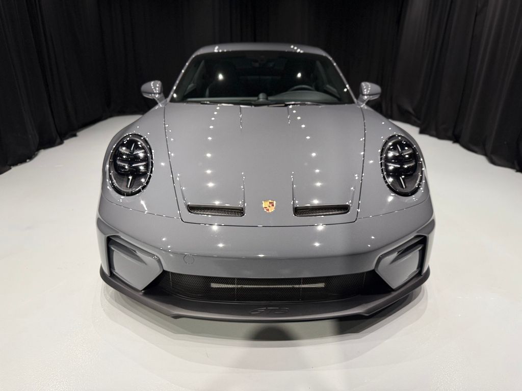 Porsche 992 2025