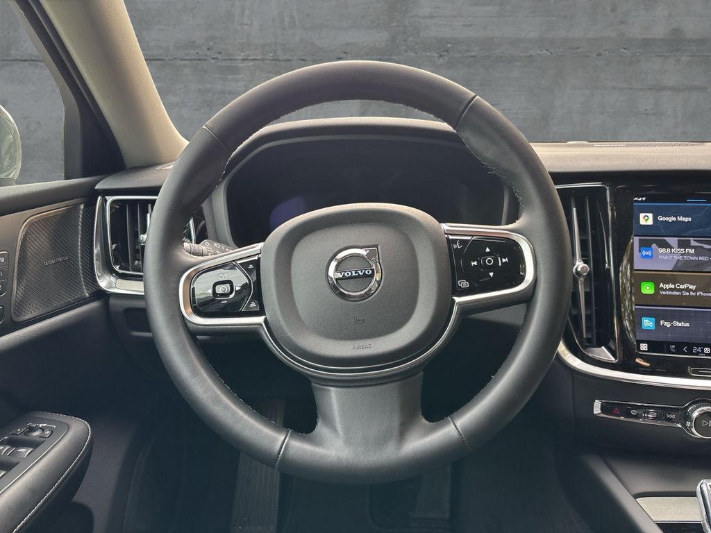 Volvo V60 Cross Country 2024
