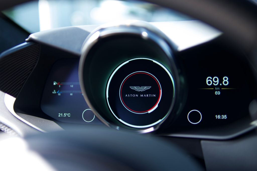 Aston Martin V12 Vantage