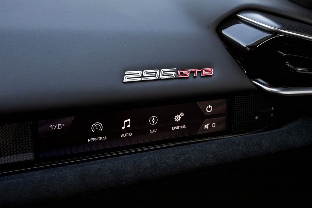 Ferrari 296 GTB 2023
