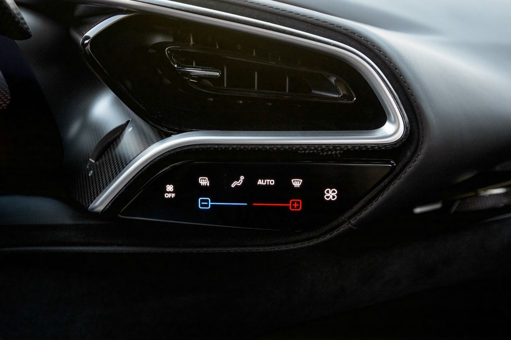 Ferrari 296 GTB 2023