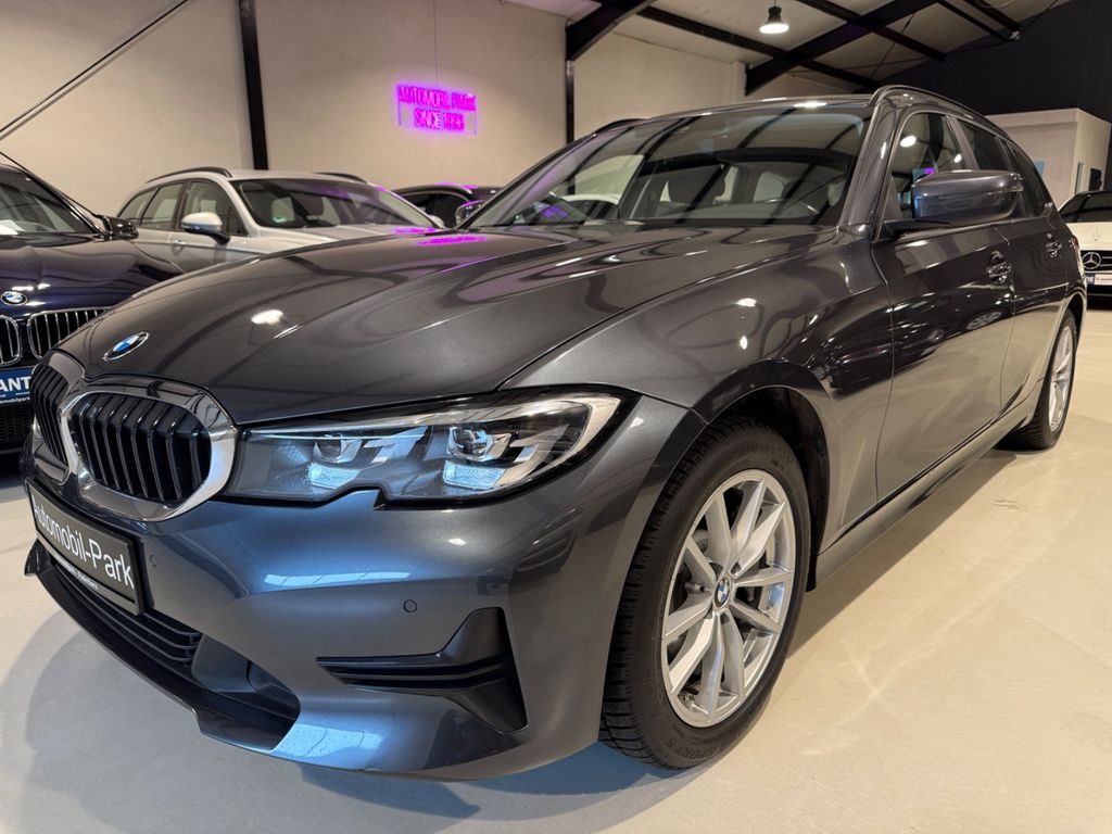BMW 330 2019
