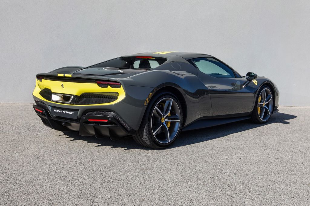 Ferrari 296 GTB 2023