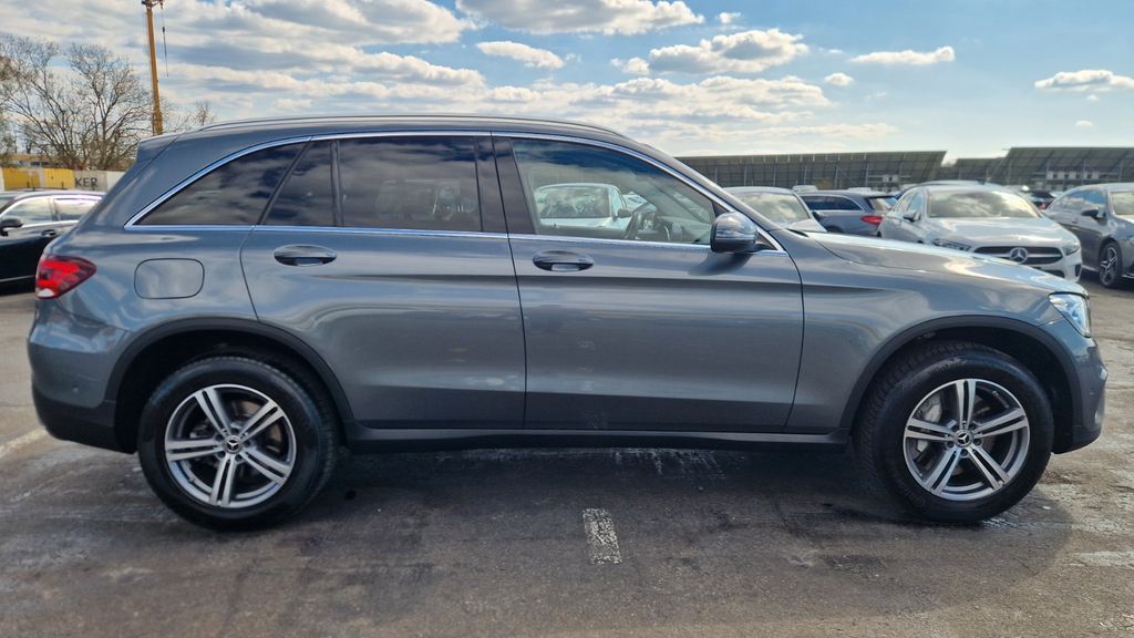 Mercedes-Benz GLC 300 2022