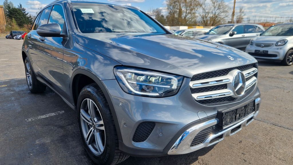 Mercedes-Benz GLC 300 2022