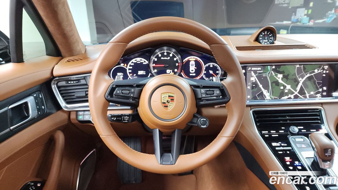 Porsche Panamera 2023