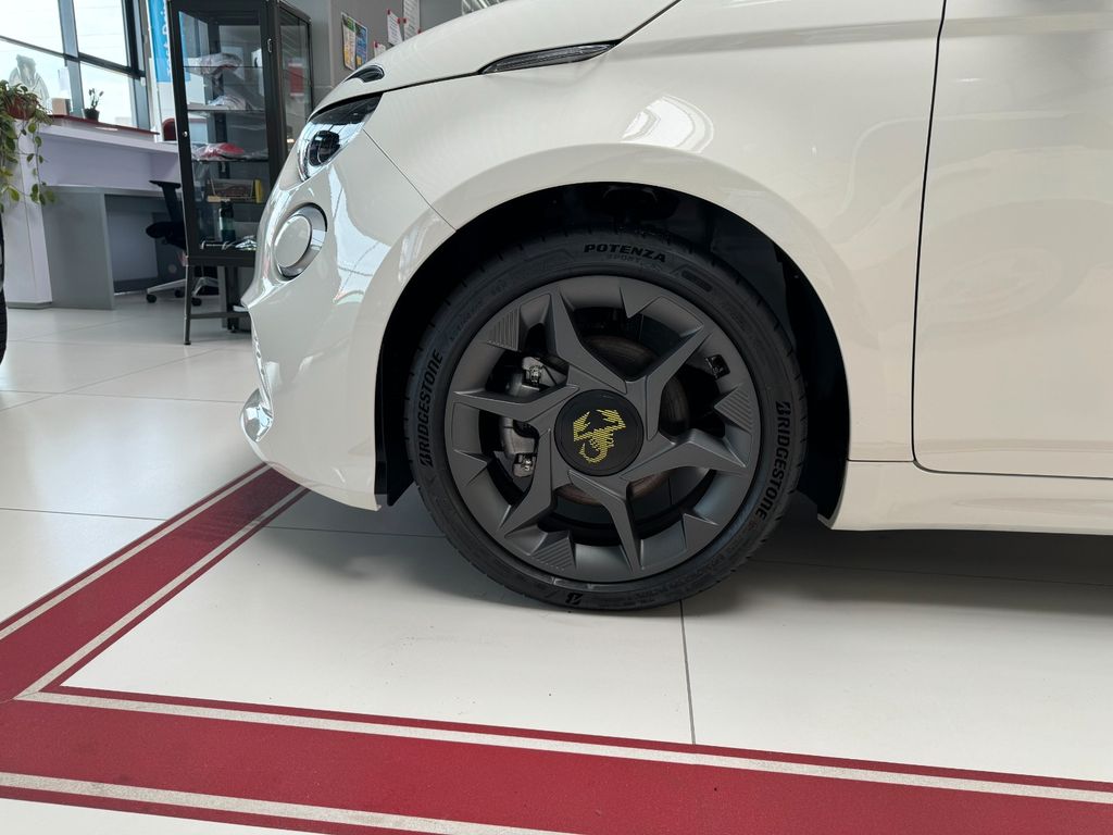 Abarth 500 2024