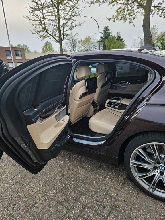 BMW ActiveHybrid 7 2019