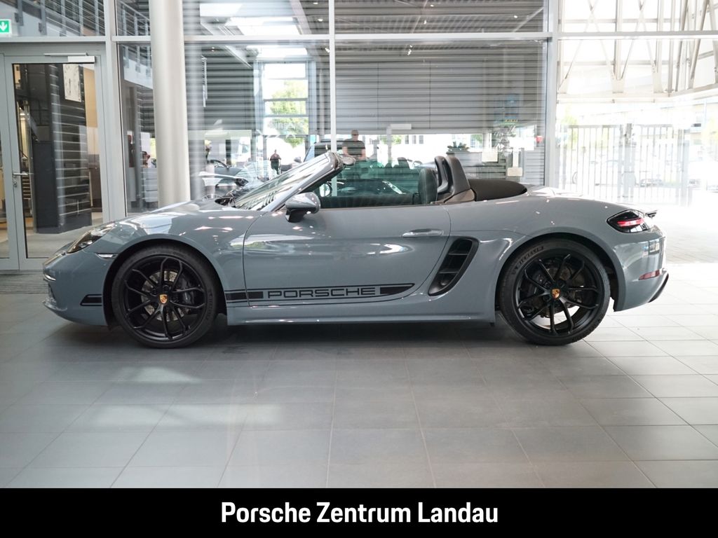 Porsche Boxster 2024