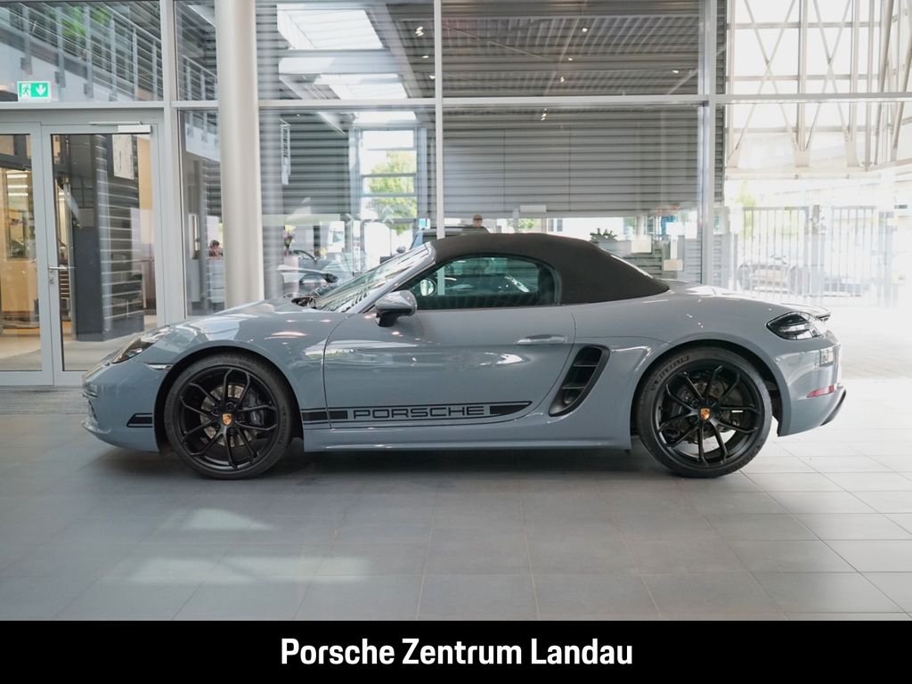 Porsche Boxster 2024