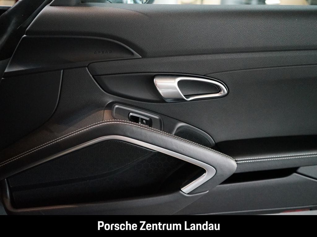 Porsche Boxster 2024