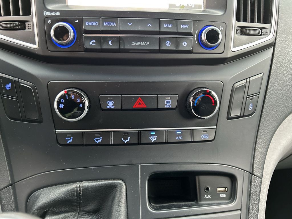 Hyundai H-1 2018