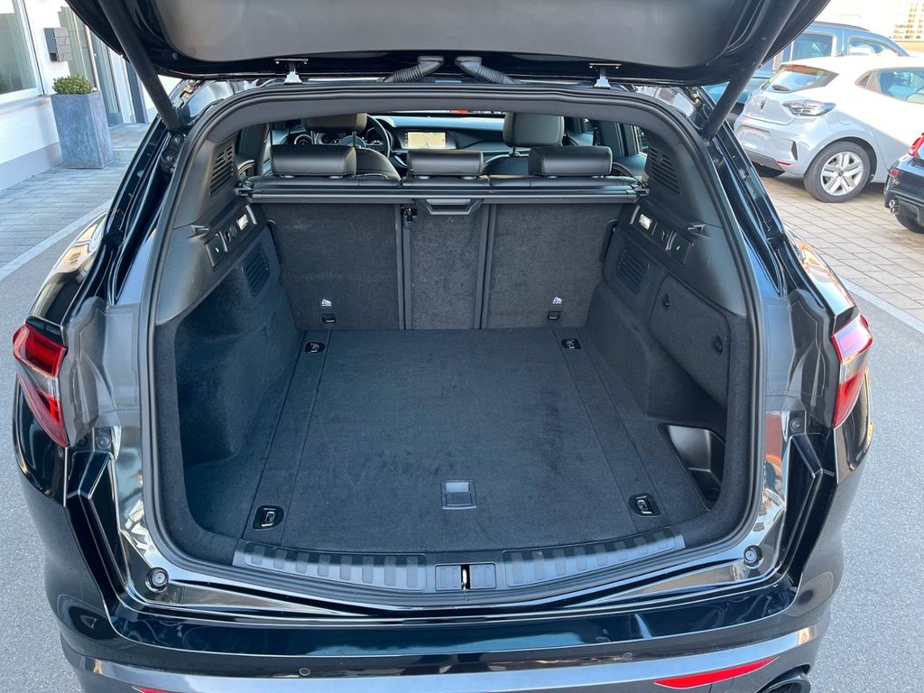 Alfa Romeo Stelvio 2023