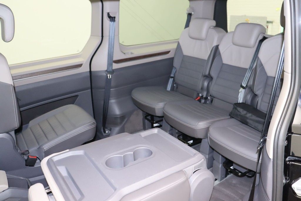 Volkswagen T7 Multivan 2024