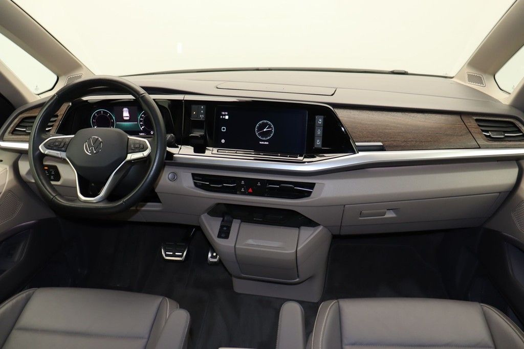 Volkswagen T7 Multivan 2024