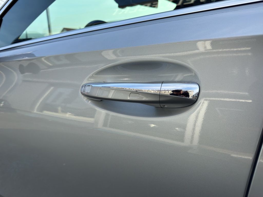 Mercedes-Benz A 220 2024