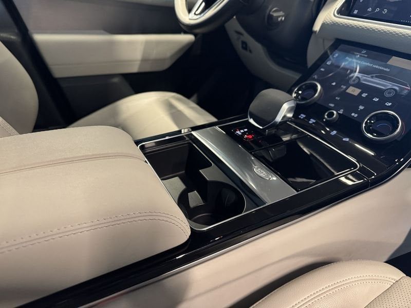 Land Rover Range Rover Velar 2022