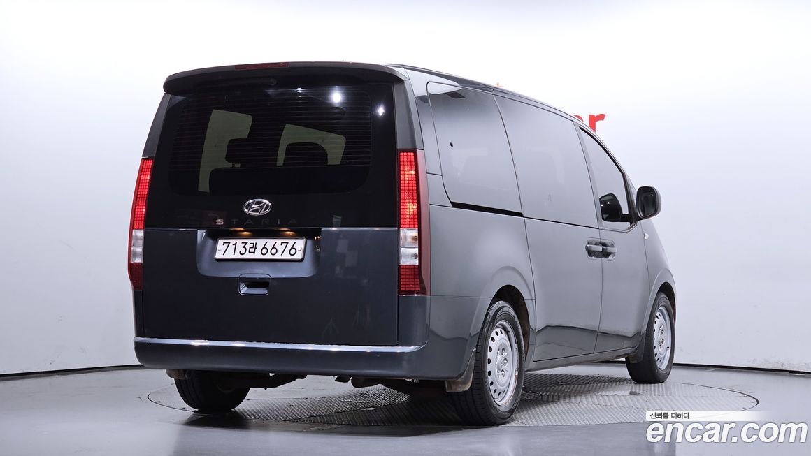Hyundai Staria 2022