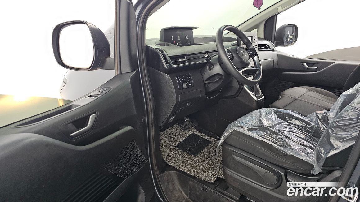 Hyundai Staria 2022