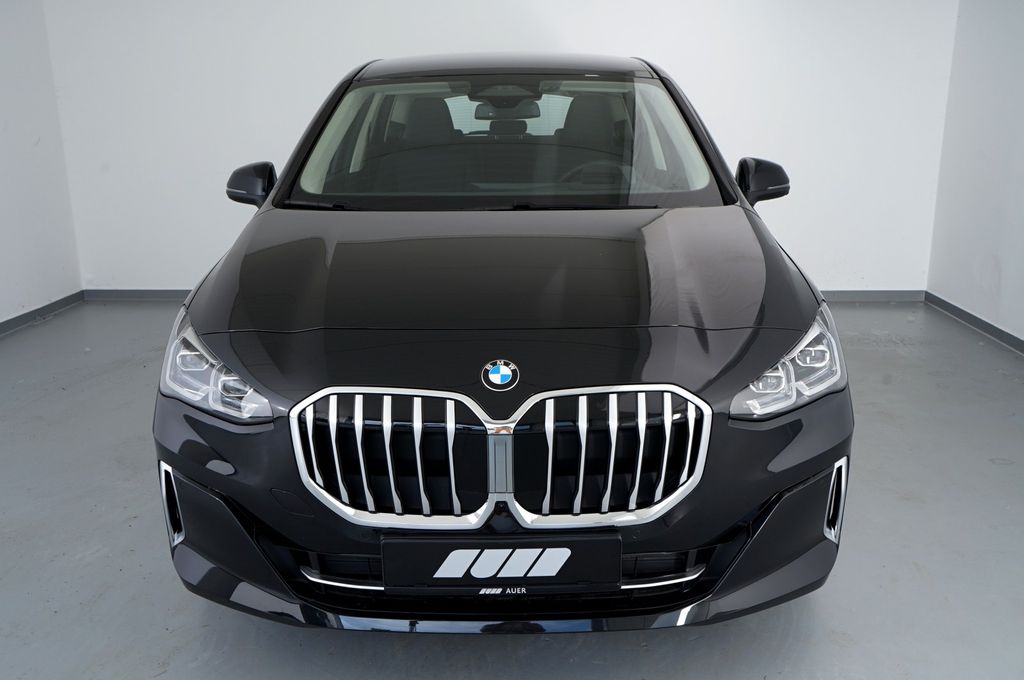 BMW 218 2023
