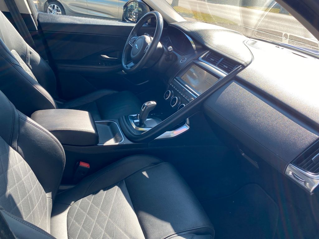 Jaguar E-Pace 2018