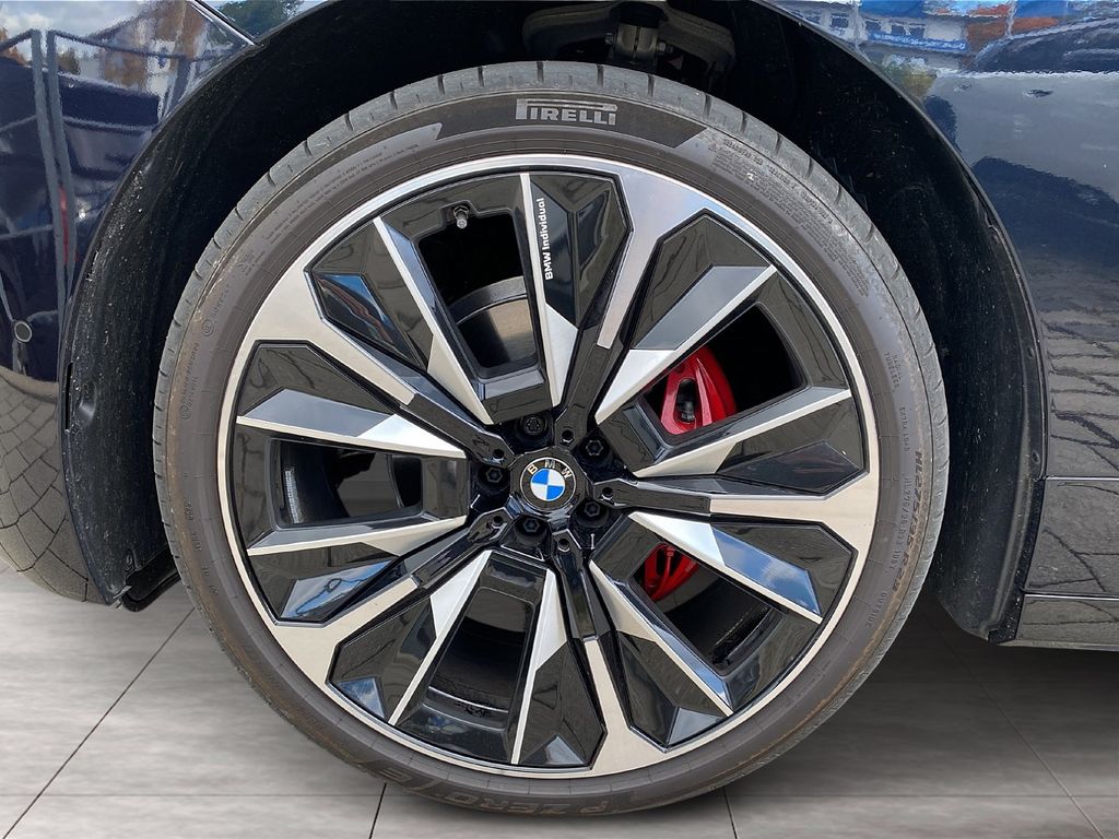 BMW iX 2025