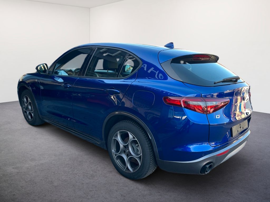 Alfa Romeo Stelvio 2023