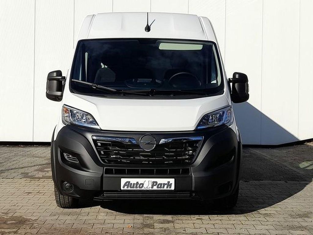 Opel Movano 2023