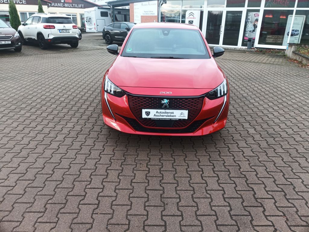 Peugeot 208 2021