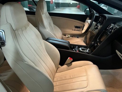 Bentley Continental GT 2011