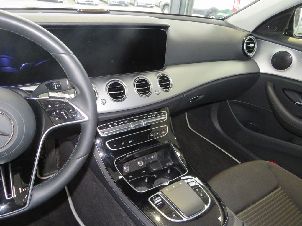Mercedes-Benz E 200 2022
