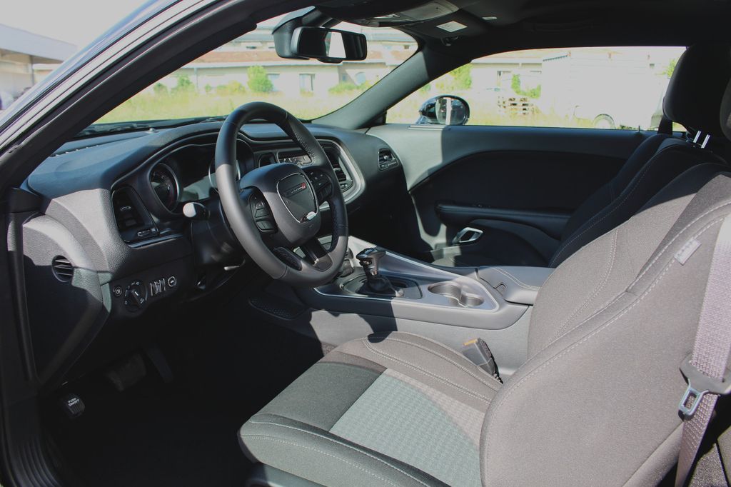 Dodge Challenger 2023