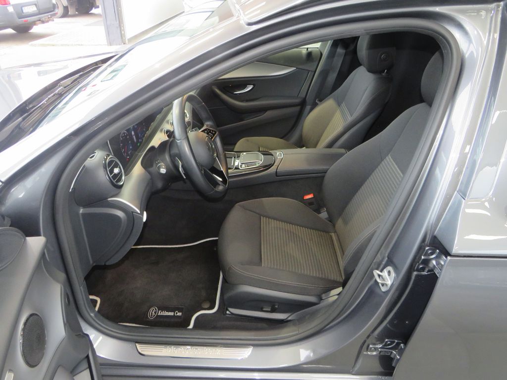 Mercedes-Benz E 200 2022