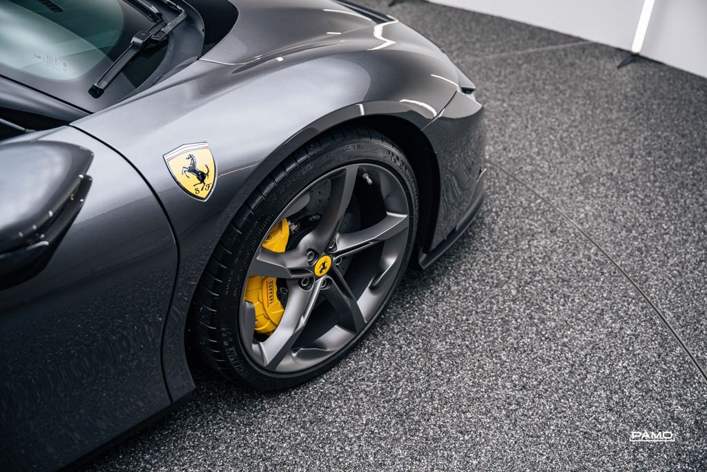 Ferrari SF90 2021